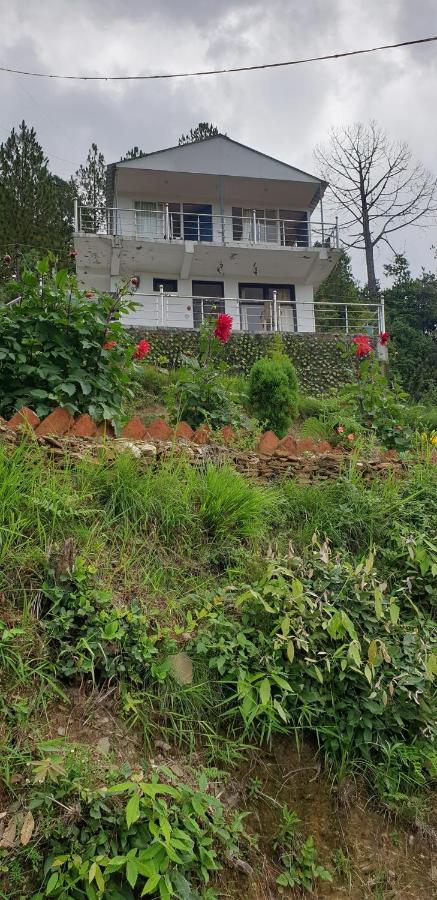 Ferienwohnung The Plum Mukteshwar Exterior foto